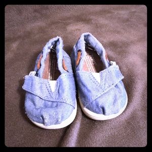 🚨BUY ONE GET ONE🚨 Toms